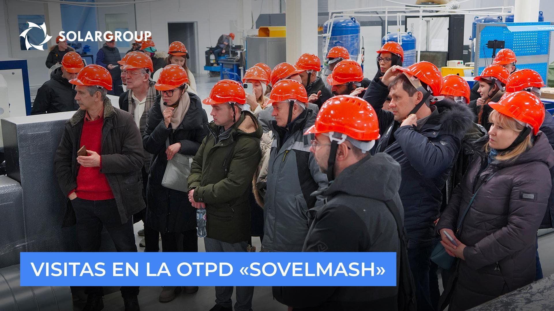 Quién visitó el emplazamiento de obra "Sovelmash"