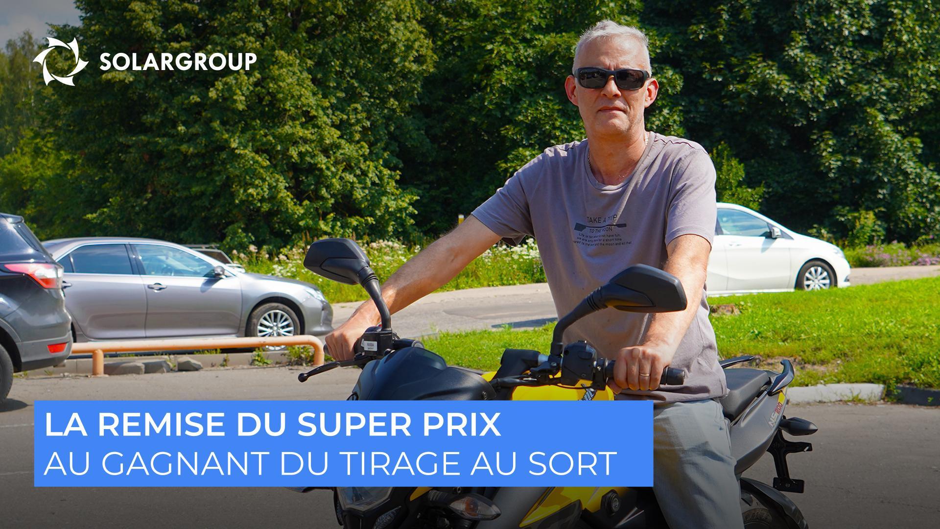 "Nous pouvons tout faire nous-mêmes et nous en sommes vraiment capables !" | La remise du prix au gagnant du tirage au sort SOLARGROUP