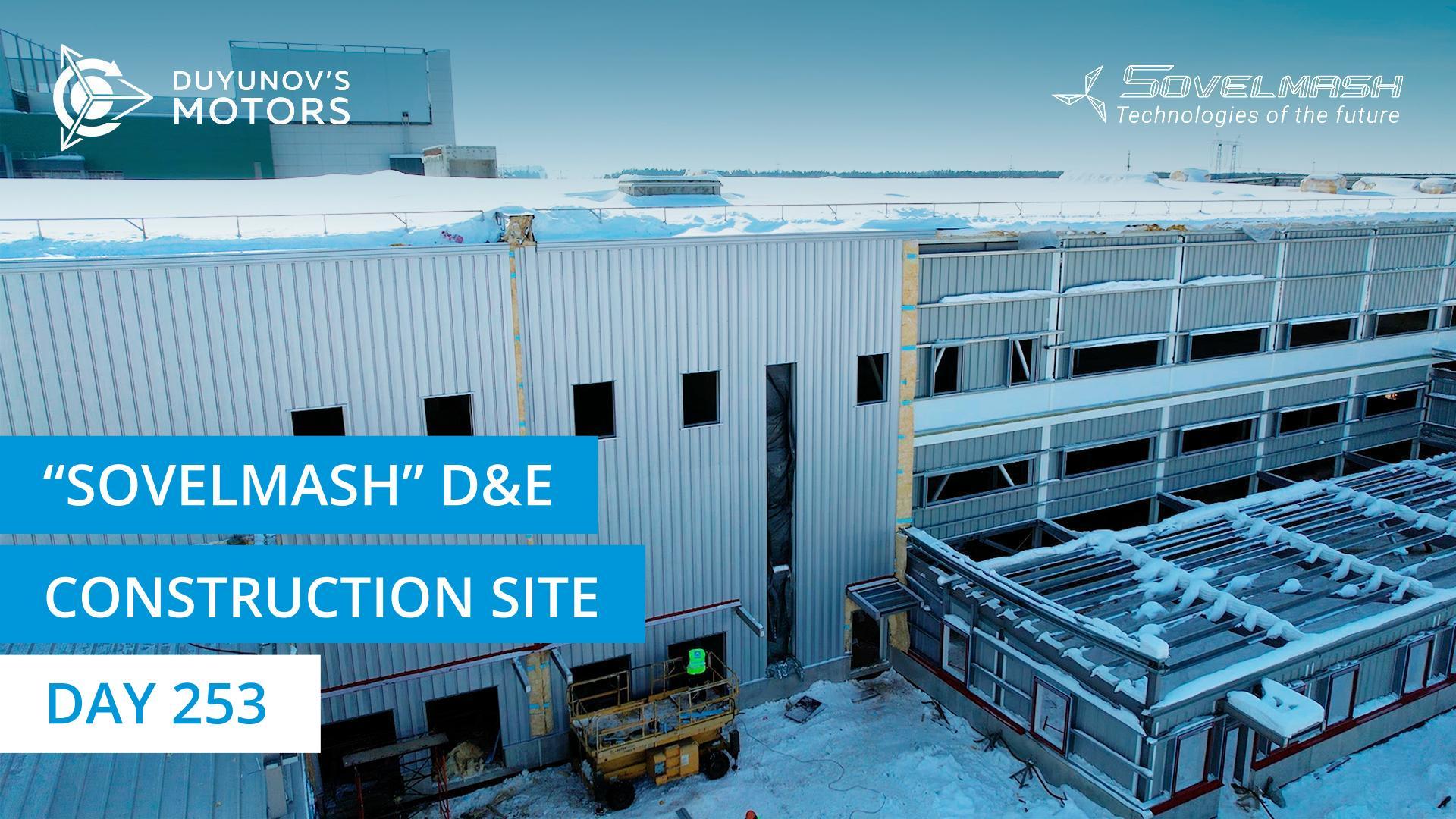 Installation of the external cladding for the D&E building | Day 253
