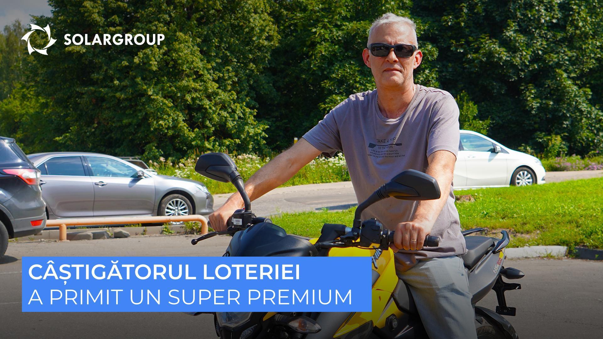„Putem face totul singuri, suntem capabili să realizăm acest lucru!” | Cum a fost înmânat premiul câștigătorului loteriei